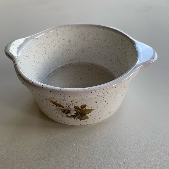 Speckled Pot with Floral Flower - Picture 3 of 8